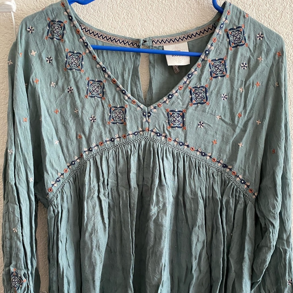 Knows rose embroidered top